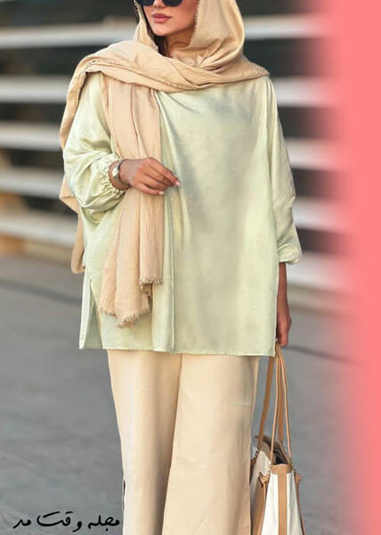 The latest model of closed front coat for girls