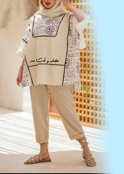 Front closed cream embroidered coat model