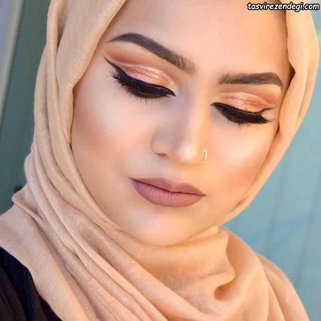 Arabic make-up