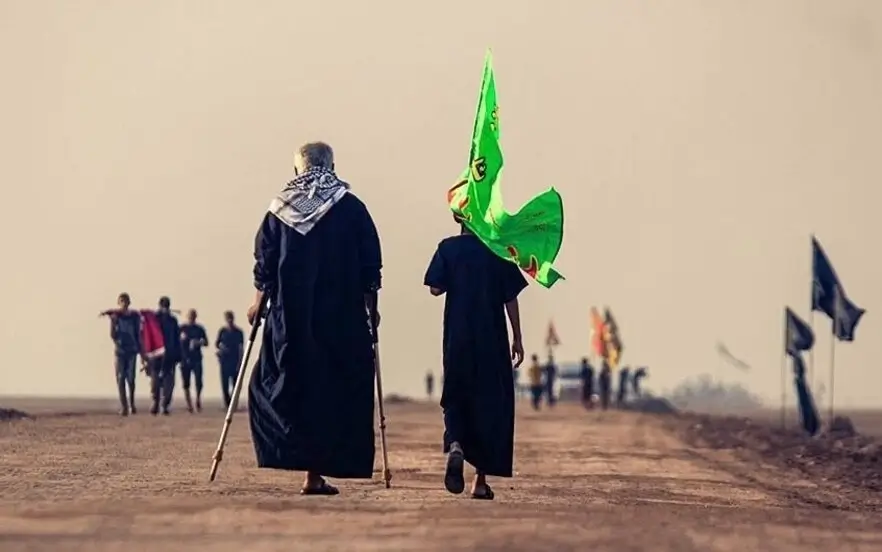 Arbaeen walking tips; Before and during the walk 3 Lovers of Imam Hussain walking towards Karbala