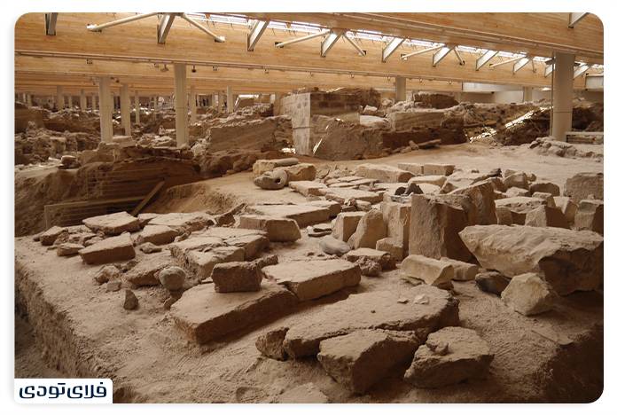 Exploration in Akrotiri archaeological site