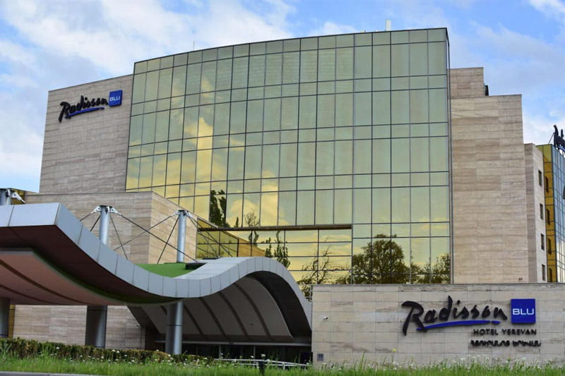 Entrance view of Radisson Blu Hotel, Yerevan, photo source: radissonhotels website, photographer: unknown