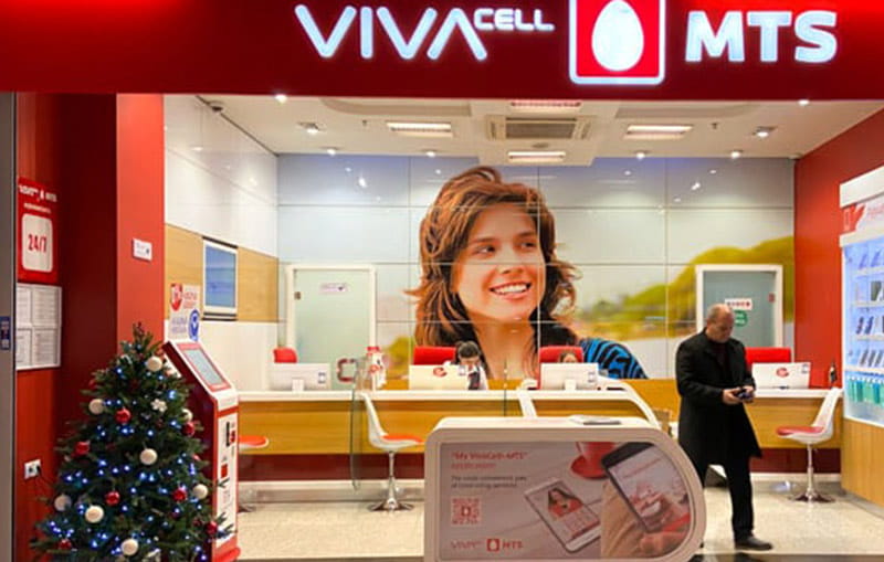 Vivacell operator counter at Yerevan airport, photo source: Iranian Armenia website, photographer: unknown