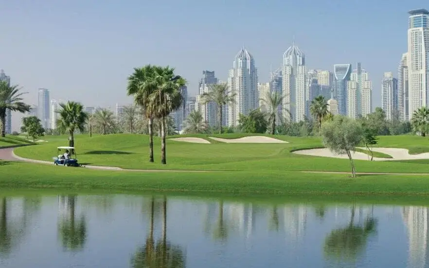 Travel to Dubai in spring 