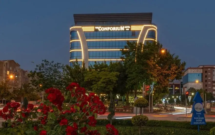 The best time to travel to Van Türkiye for shopping and entertainment 9 Van's famous hotels