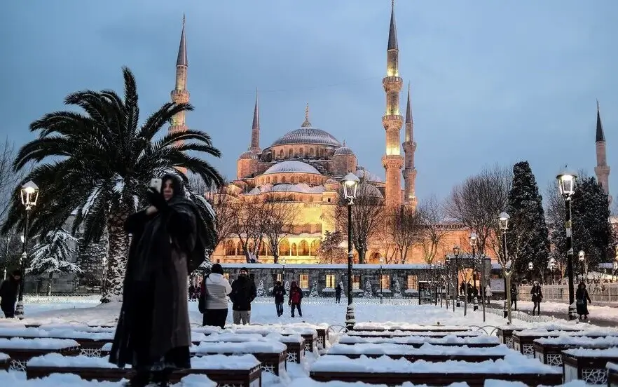 Travel to Istanbul in winter 