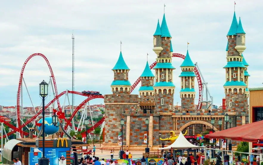 Istanbul entertainment