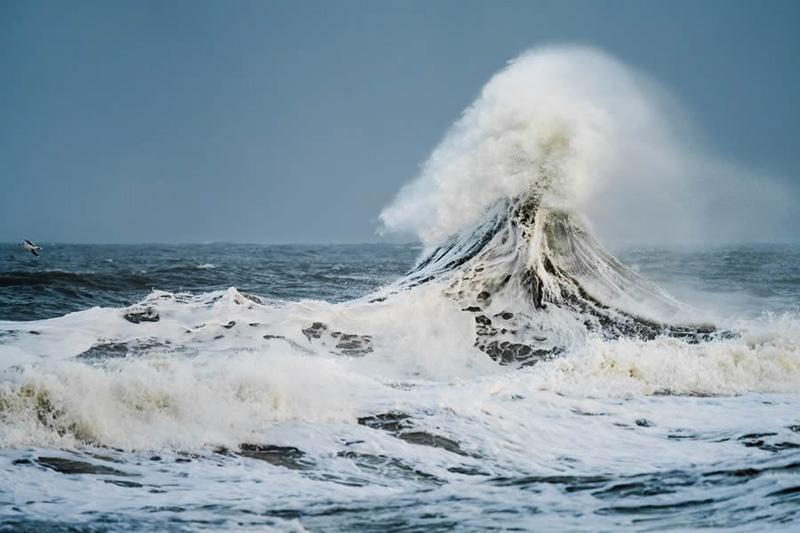 The effect of the storm on the sea water in the photography contest
