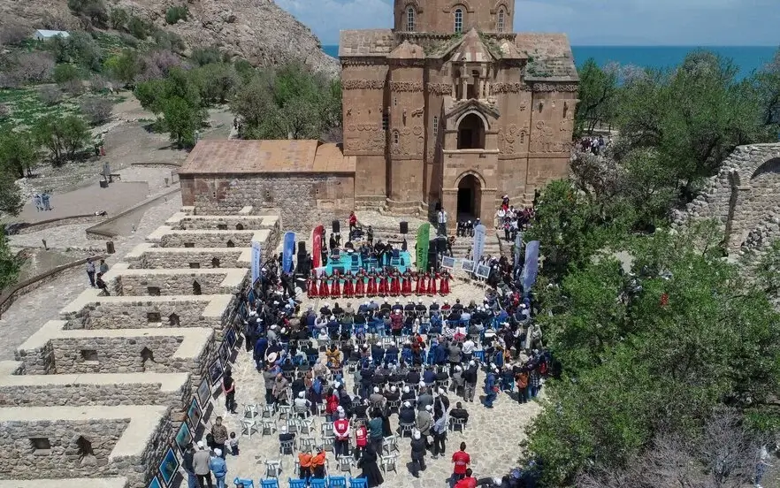 Land travel guide to Van from 0 to 100 3 Travel to Van, Türkiye with a tour