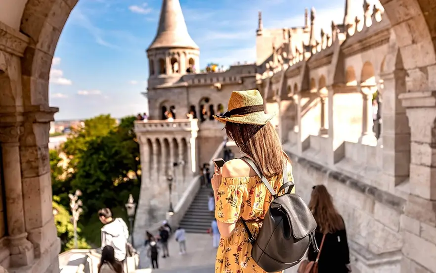 Women's clothing suitable for a trip to Turkey