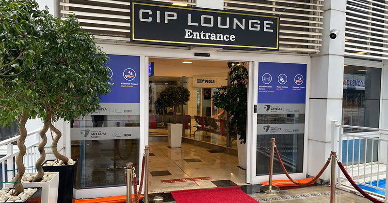 Airport cip lounge entrance sign; Photo Source: Calista, Photographer: Unknown
