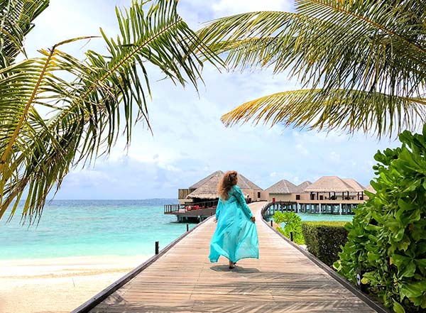 How to travel to Maldives?