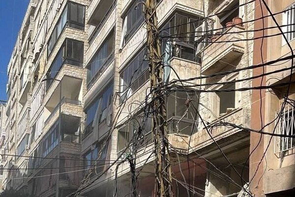 Zionist regime's air attack on the suburbs of Beirut + video
