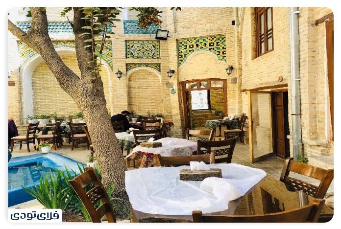 Bamgah Mandah restaurant is one of the best restaurants in Kermanshah