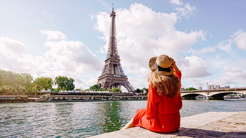 The most beautiful attractions in Paris that must be seen!