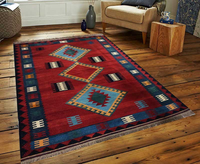 Use of carpet with furniture; Photo source: digikala; Name of the photographer: unknown