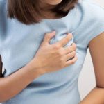 The cause of left and right nipple itching in women