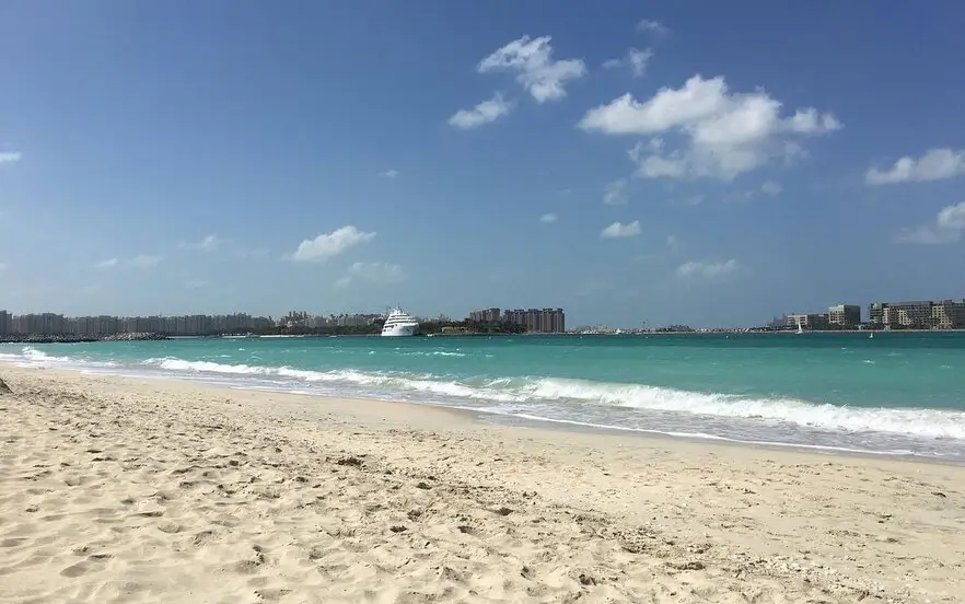 The best time to use Al-Safouh beach