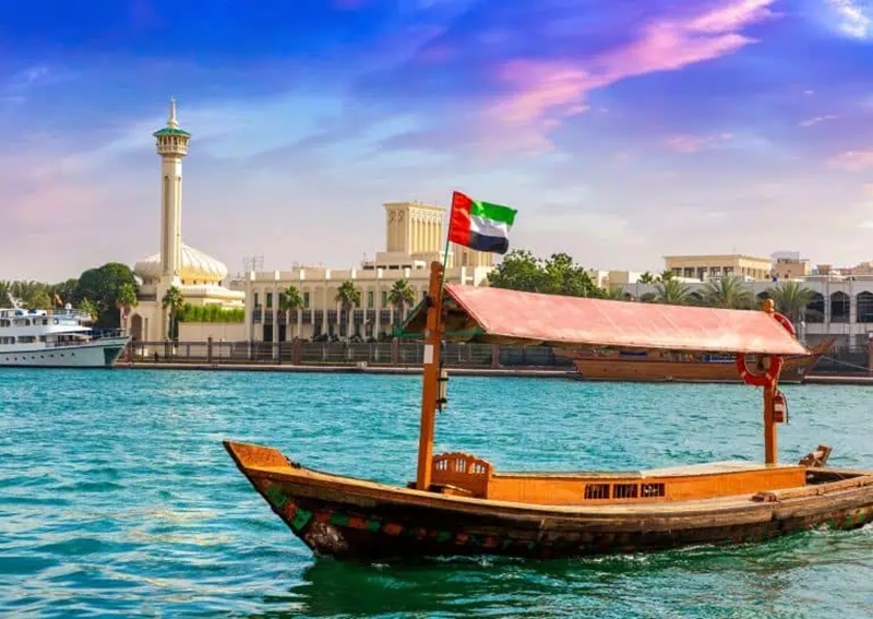 Dinner cruises in Dubai Marina