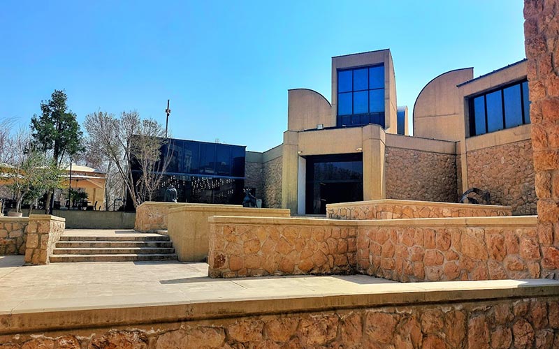 Interior of Tehran Museum of Contemporary Arts, photo source: Google Map, photographer: Alireza Zia