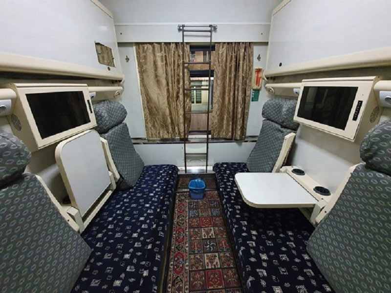 Ghazal Raja train compartment; Photo source: shomanews.com. Photographer: Unknown