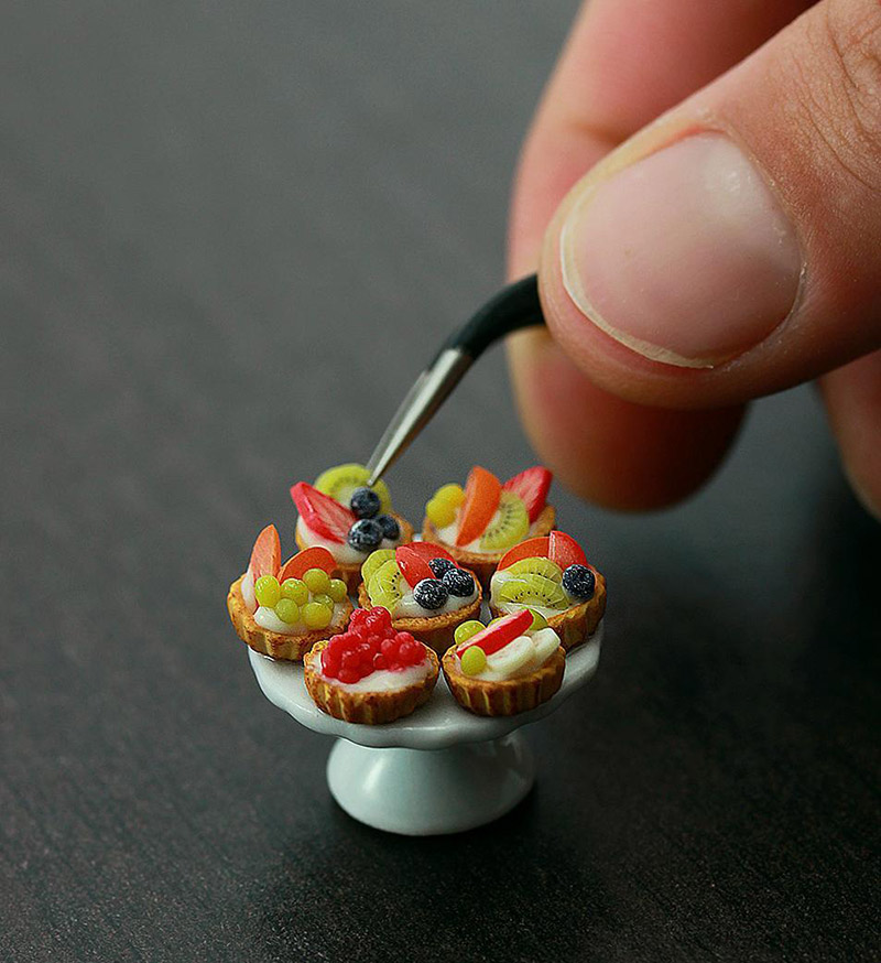 A dish of miniature fruit tarts made by Shai Aaron
