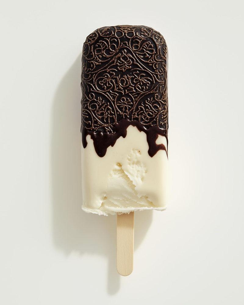 Chocolate milk ice cream decorated with slime motifs
