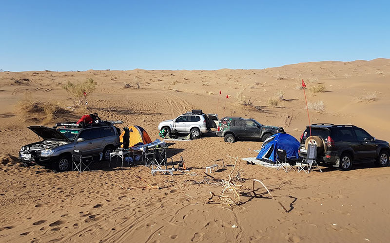 Camping in Rig Jen desert, photo source: Google Map, photographer: Hamed Zarepour