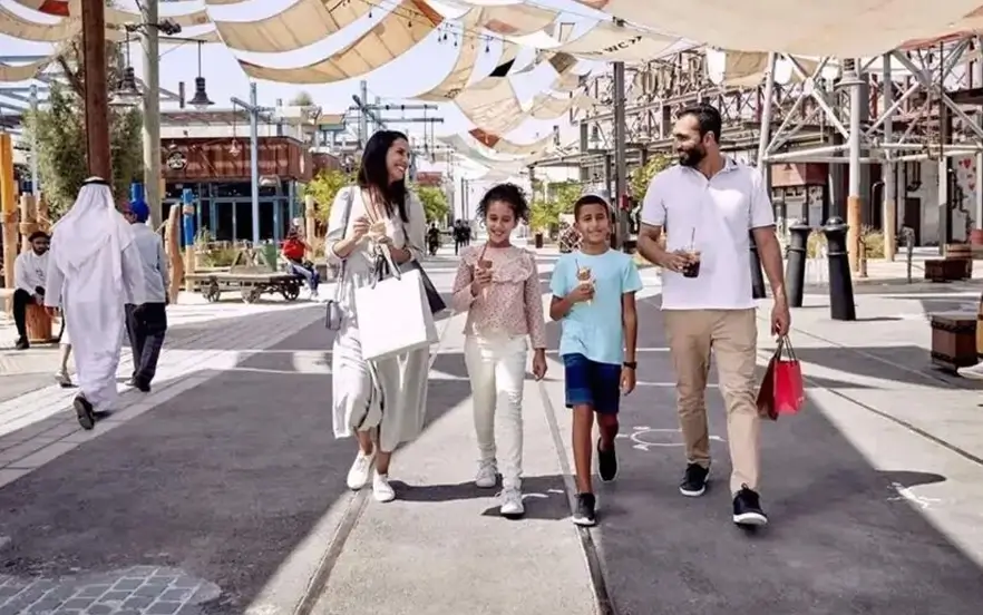 Shopping centers in Lamar Beach