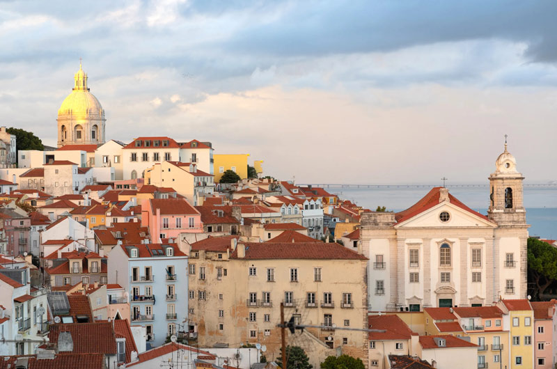 Historical monuments of Lisbon, Portugal; Photo source: Conde Nast Traveler, photographer: 