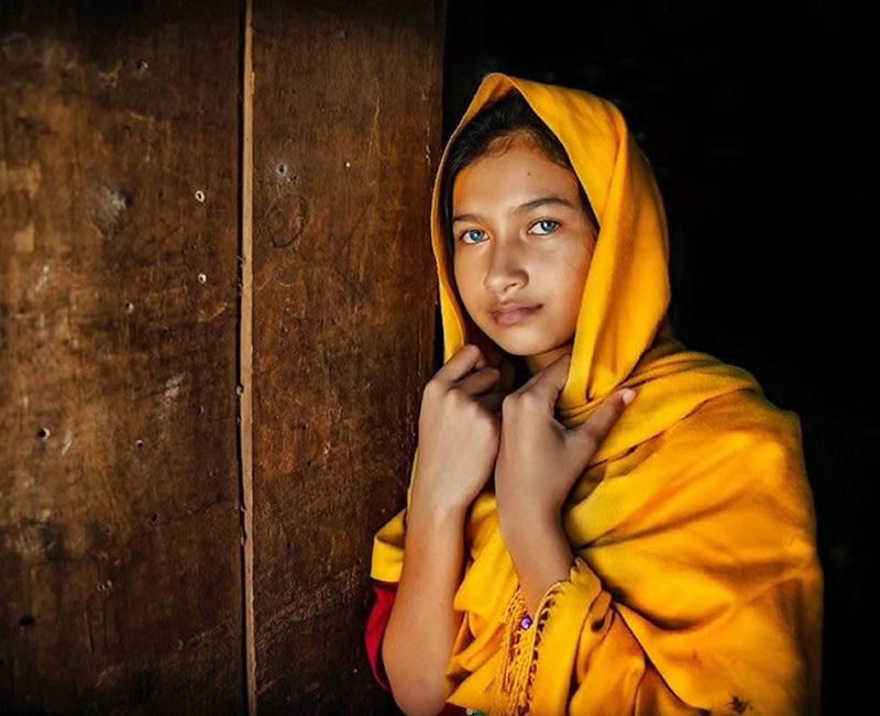 Indian girl with a yellow shawl