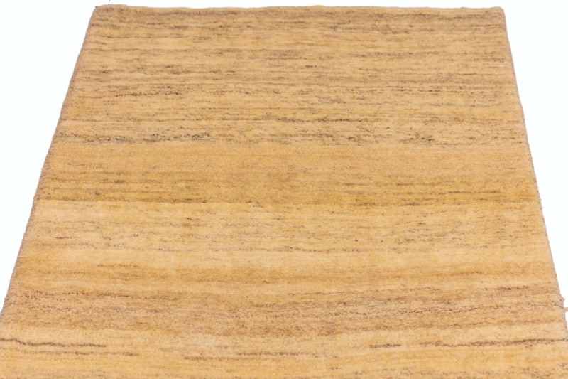 Simple and cream-colored hand-woven. Source: Iran Gebe website; Photographer: Unknown