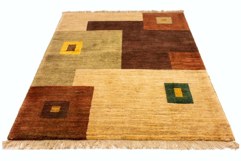 Modern Qashqai hand-woven fabric with square and rectangular designs. Source: Iran Gebe website; Photographer: Unknown