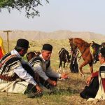 Il Bakhtiari horse riding