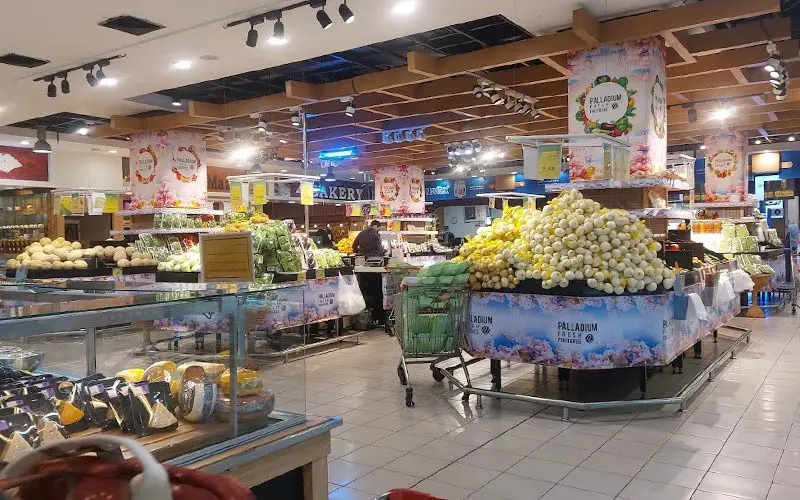 Palladium shopping mall food, photo source: Google Maps, photographer: Narges