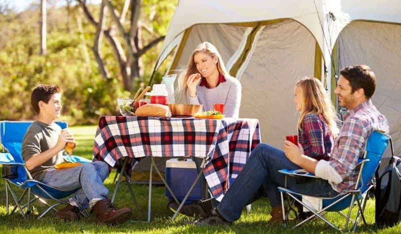 camping food for the family; Photo source: fouraroundtheworld.com. Photographer: Unknown