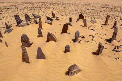 Nebata Playa stones; Photo source: atlasobscura; Name of the photographer: unknown