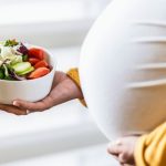 Nutrition in the first month of pregnancy for the beauty of the fetus