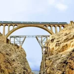 Train on Versk Bridge