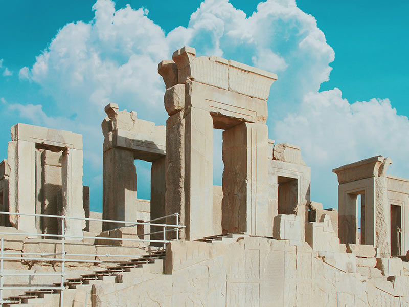 The structures of Persepolis, photo source: unsplash.com, photographer: Hassan Almasi