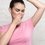 What is the sign of bad smelling armpit sweat?
