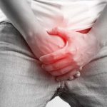 What is the sign of loose testicles?