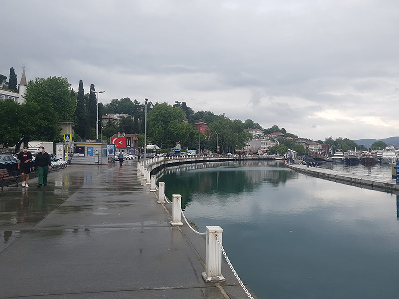 Amirgan Beach on the edge of the Bosphorus Strait; Photo source: Google Map; Photographer: Future 125x