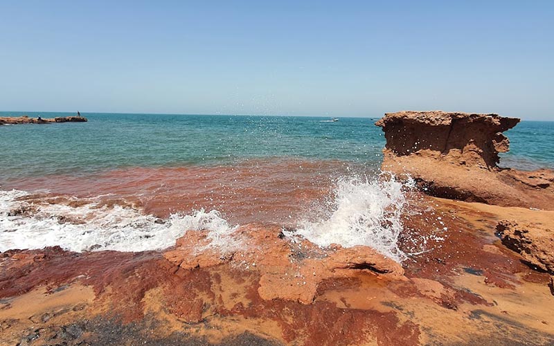 Lark Island beach, photo source: Google Map, photographer: Shahriar Khandi