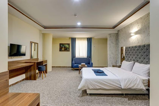 The best 3-star hotels in Qeshm