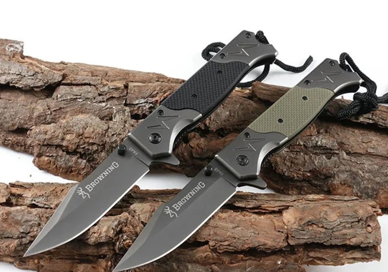 Bruning travel knife model 45FA; Photo source: hermoshop.com. Photographer: Unknown