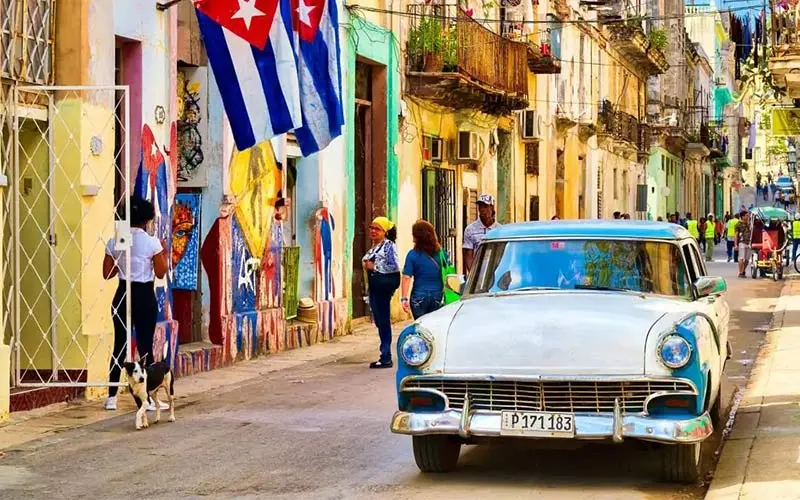 Streets of Cuba, photo source: cubaniatravel.com, photographer: unknown