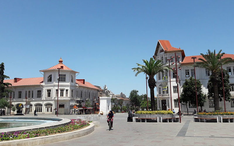 Cycling in Rasht Municipality Square, photo source: Google Map, photographer: Behzad Qolizadeh 