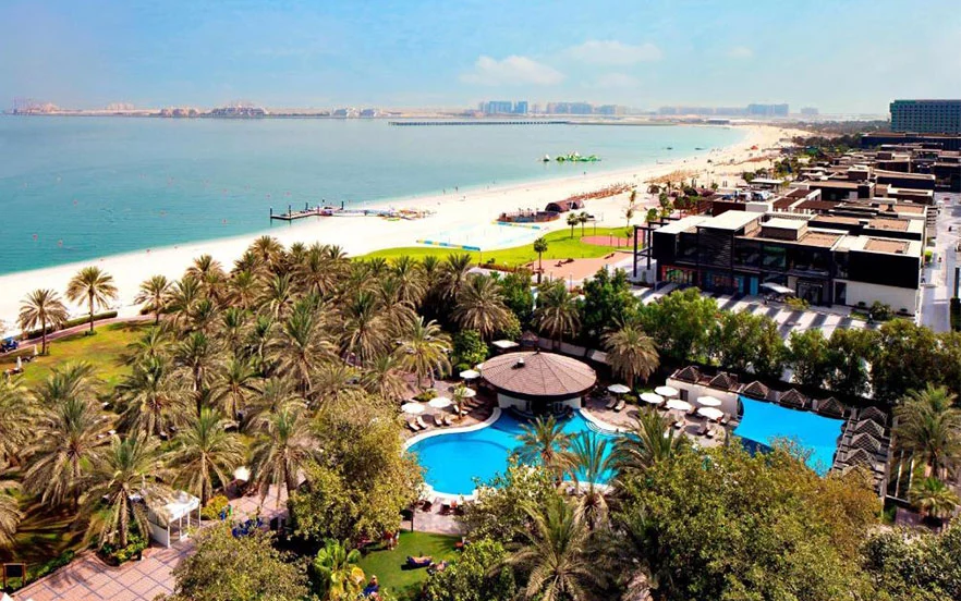 The beautiful beach of Sheraton Dubai