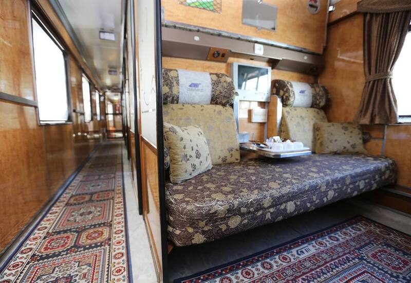 Four-bed compartments in the Simorgh train